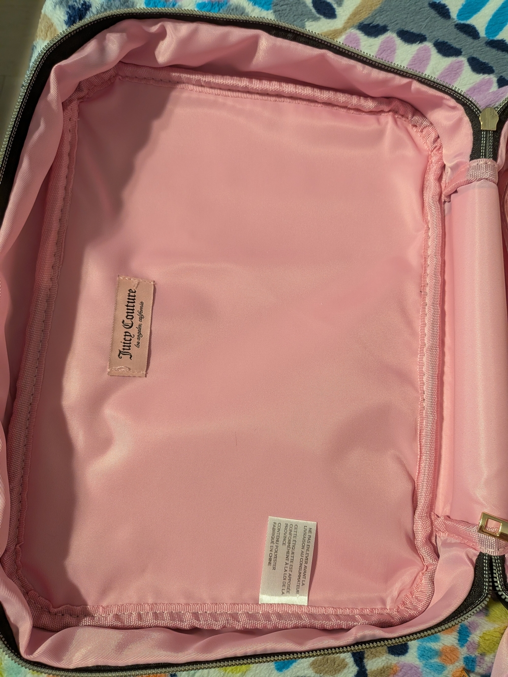 Juicy Couture Black and Gold Travel Bag - Picture 13 of 15